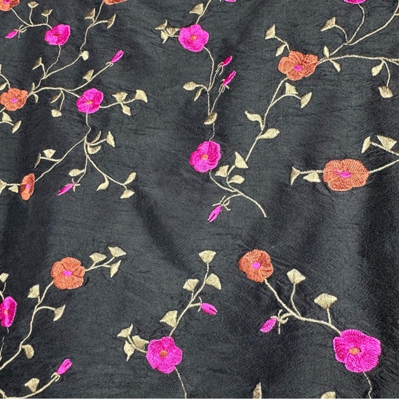 Karen Kane tank top blouse silk embroidery flowers Floral Embroidered Black Top - Picture 4 of 8